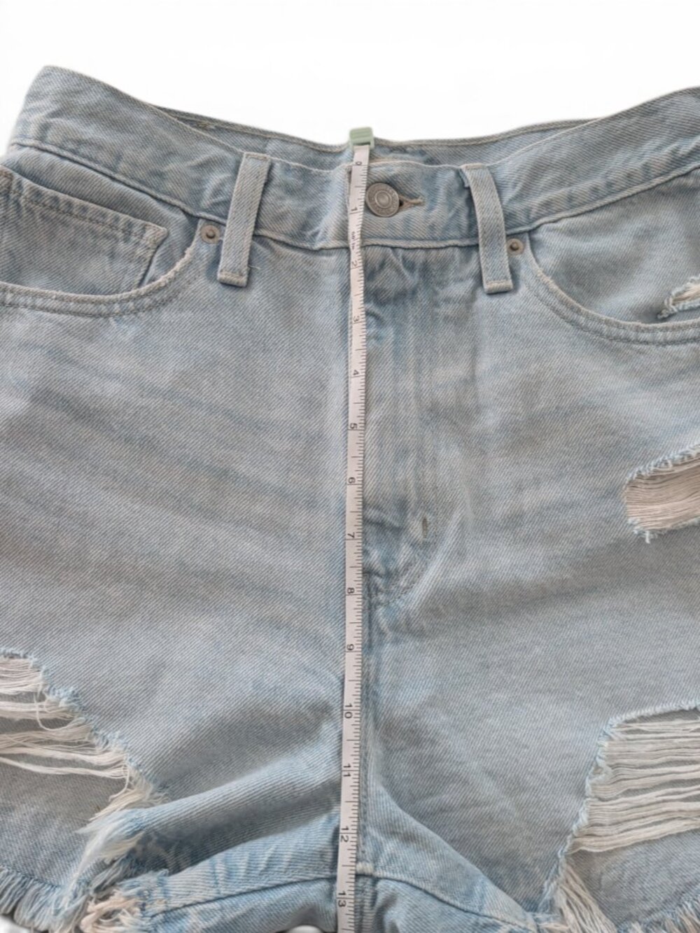Levi's High Rise Denim Shorts Size 27 Light Wash Distressed — EUC - Picture 7 of 7